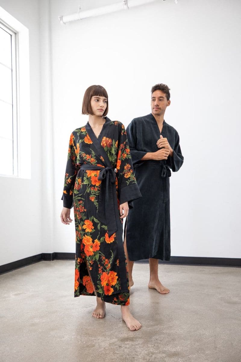 OLIVIA PRINTED VEGAN SILK ROBE - Image 3